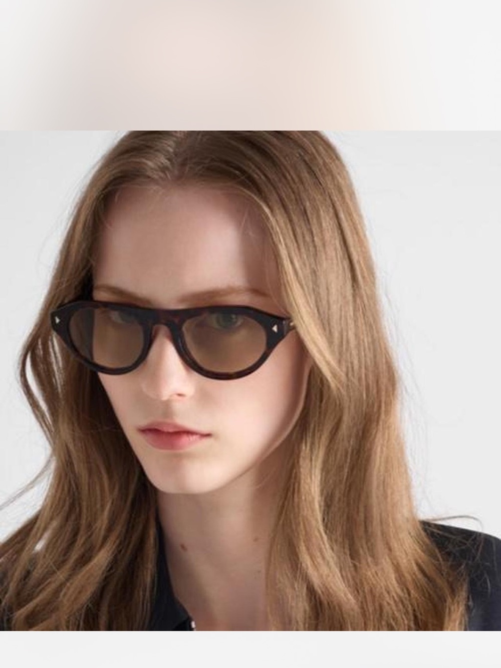 Prada Sunglasses - Picture 3 of 8